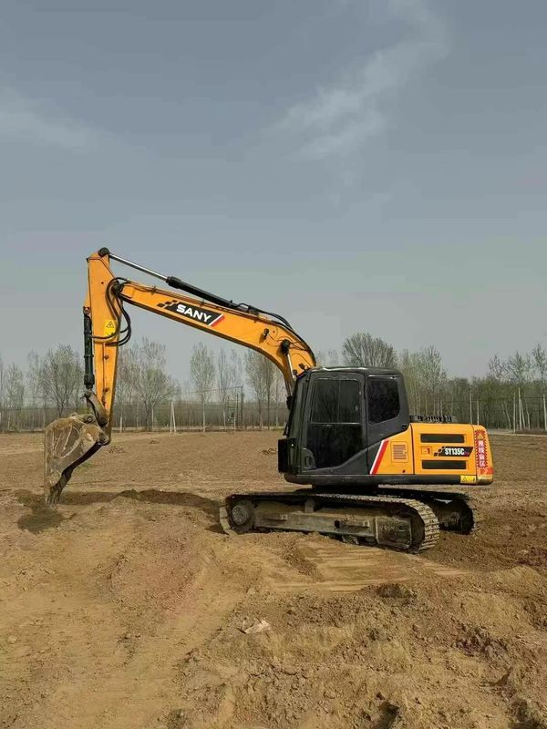उपयोग किया गया SANY SY135 13.5 टन उत्खनन उपकरण निर्माण खनन भूमि उत्खनन अनुप्रयोगों के लिए