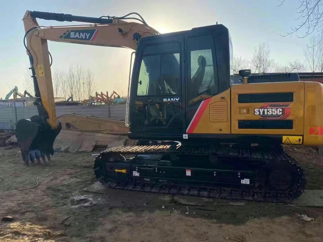 प्रयुक्त SANY SY135C 13.5T उत्खनन उपकरण पूर्ण सेवा इतिहास निर्माण खनन भूमि उत्खनन