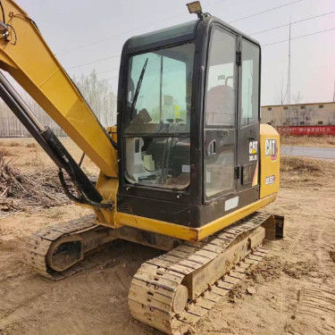 प्रयुक्त CAT 305.5E2 मिनी खुदाई 27.2kN Arm Digging Force कॉम्पैक्ट मजबूत हाइड्रोलिक इकाई