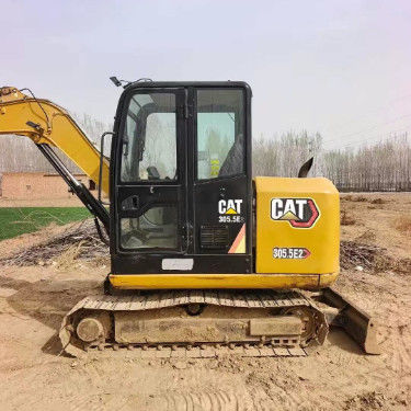 प्रयुक्त CAT 305.5E2 मिनी खुदाई 27.2kN Arm Digging Force कॉम्पैक्ट मजबूत हाइड्रोलिक इकाई