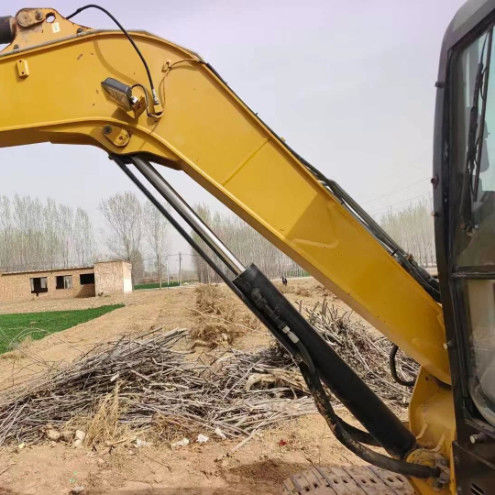 प्रयुक्त CAT 305.5E2 मिनी खुदाई 27.2kN Arm Digging Force कॉम्पैक्ट मजबूत हाइड्रोलिक इकाई