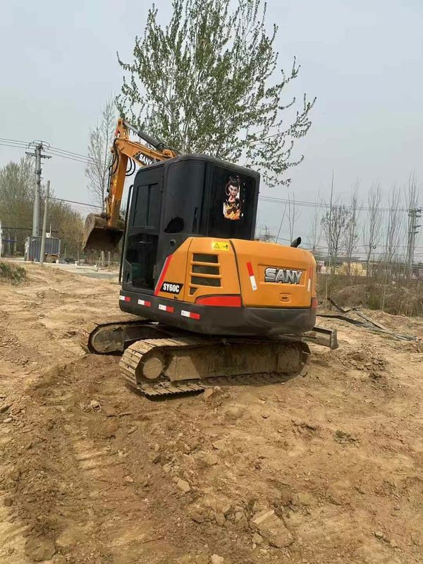इस्तेमाल किया SANY 60C उत्खनन अच्छी स्थिति कम घंटे प्रतिस्पर्धी मूल्य तेजी से शिपिंग