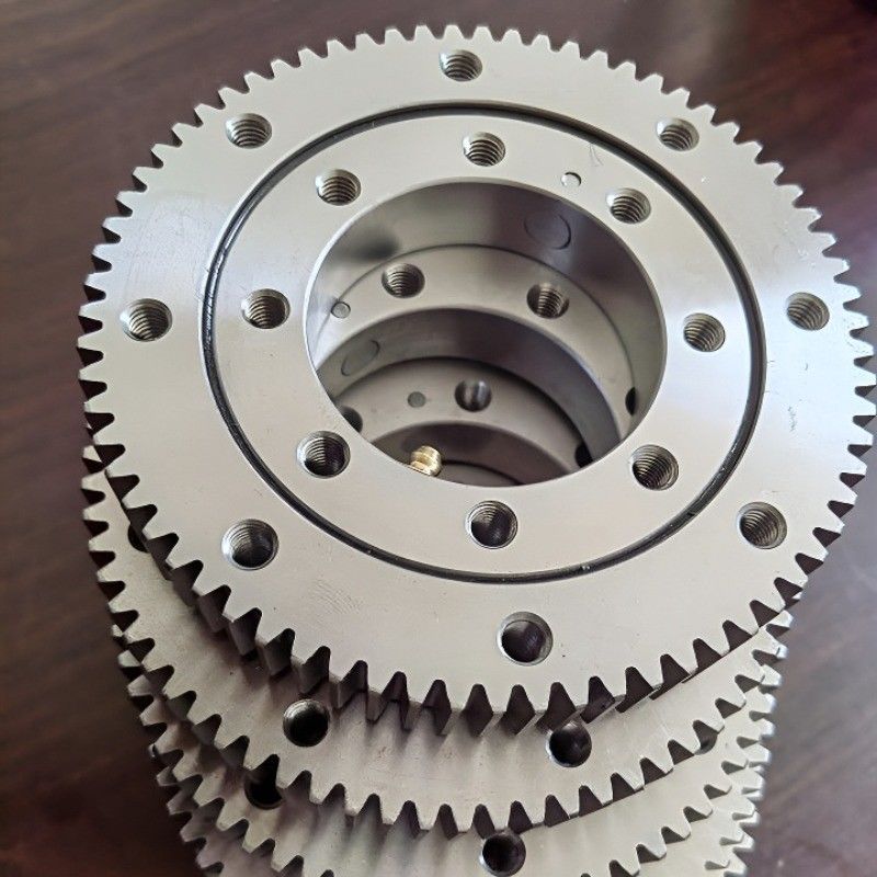 भारी शुल्क खुदाई करने वाला स्लीविंग बेयरिंग 011.45.1600.03 रोटरी टेबल गियर बेयरिंग