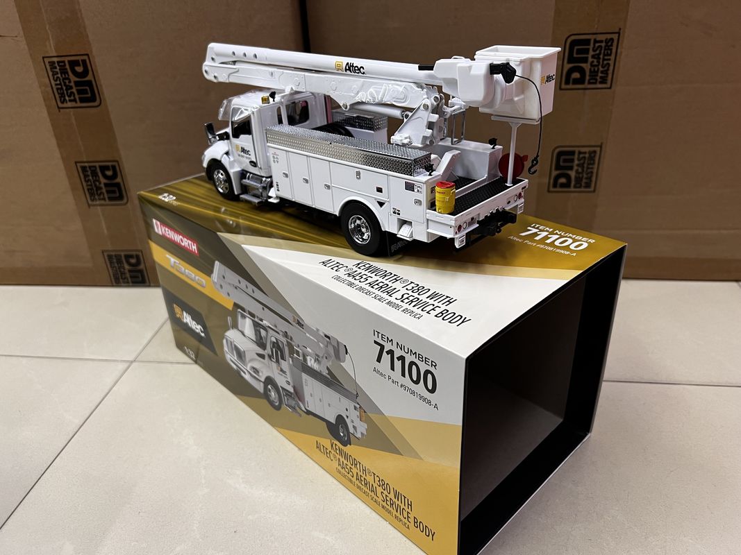 DM 1/32 Kenworth T380 हवाई कार्य मंच ट्रक मिश्र धातु निर्माण वाहन मॉडल 71100