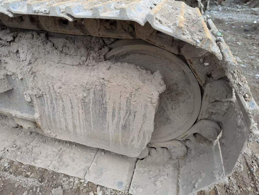 पहले से स्वामित्व वाला कैट 312डी हाइड्रोलिक डिगर जिसमें कैट सी4.2 एसीईआरटी इंजन, 13,000 किलोग्राम परिचालन भार और 6.44 मीटर अधिकतम खुदाई गहराई है