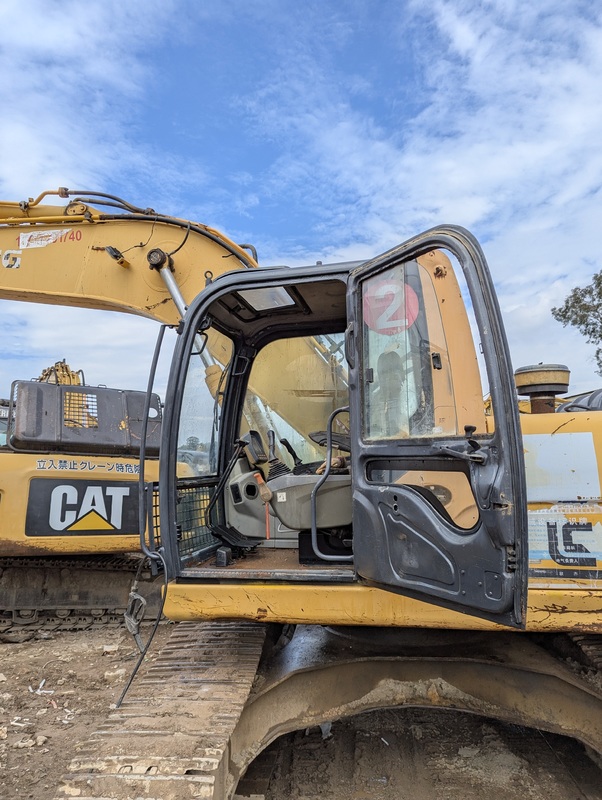 भारी निर्माण के लिए उच्च टोक़ और अच्छी तरह से बनाए रखने के साथ प्रयुक्त Liugong 922E 22 टन वर्ग हाइड्रोलिक क्रॉलर खुदाई मशीन