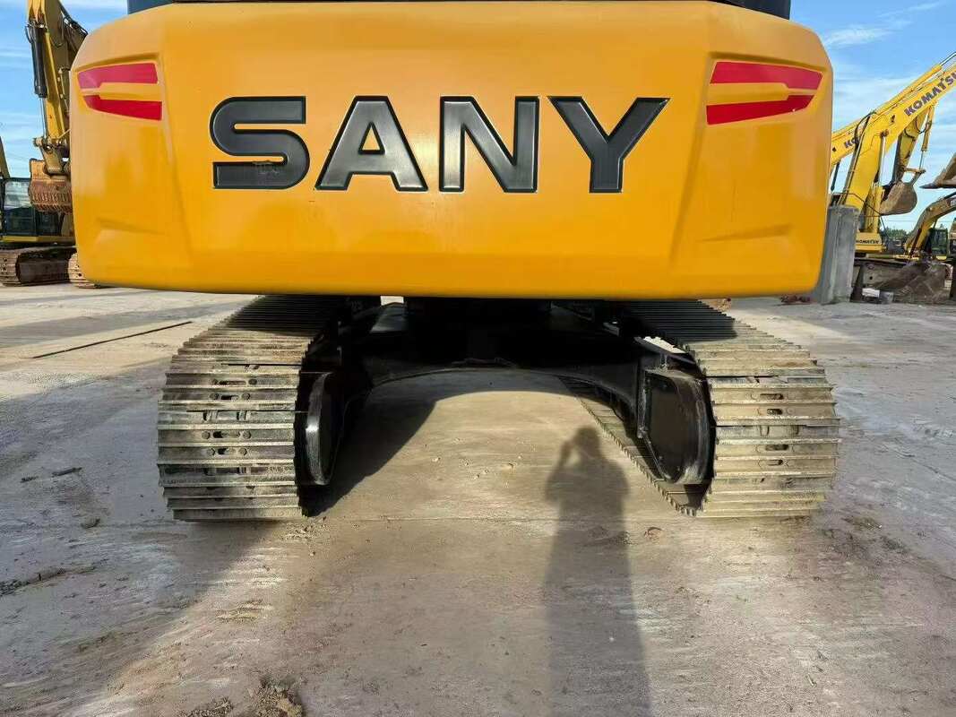 ब्रांड नई Sany 335 खुदाई मशीन, राष्ट्रीय III इसुजु इंजन, स्टॉक इन्वेंट्री में